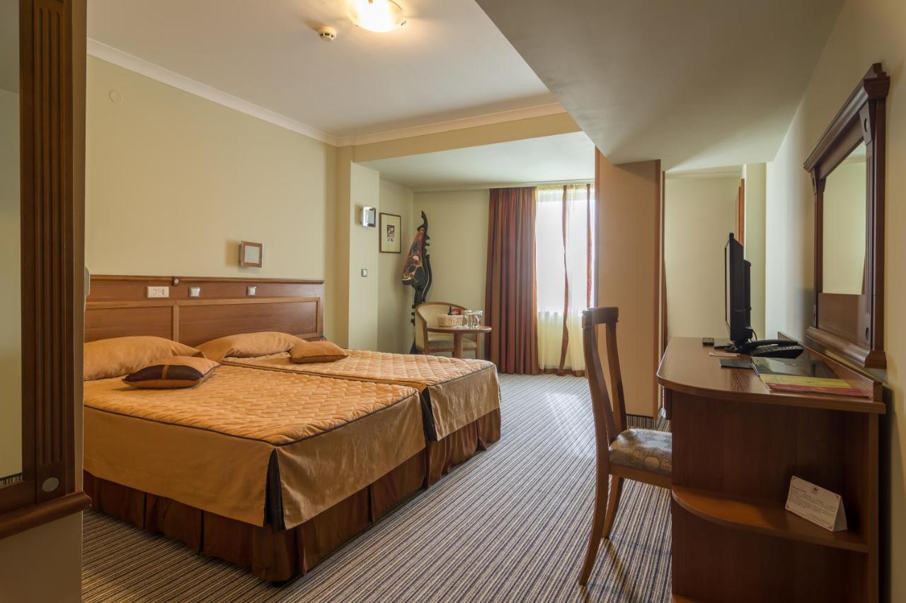 Diplomat Plaza Hotel & Resort Łukowit Zewnętrze zdjęcie