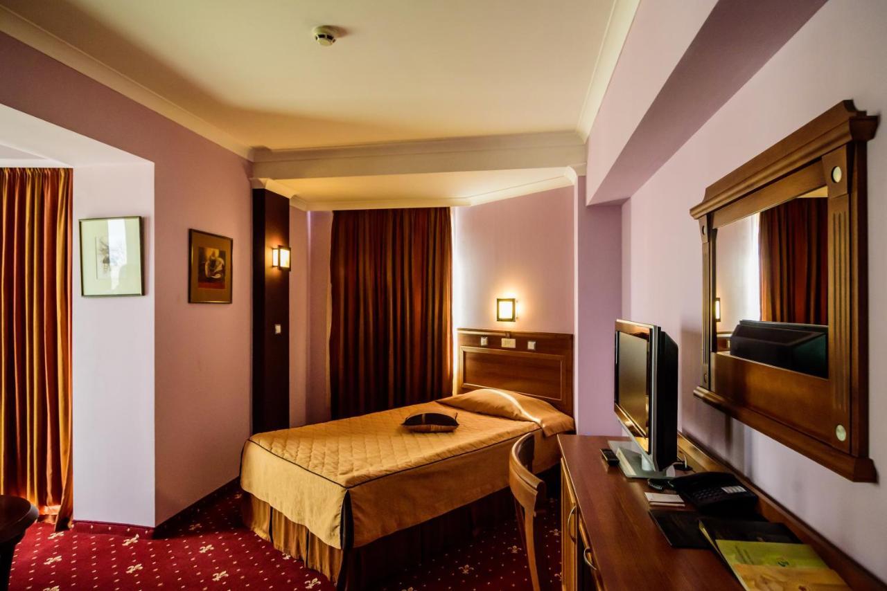 Diplomat Plaza Hotel & Resort Łukowit Zewnętrze zdjęcie